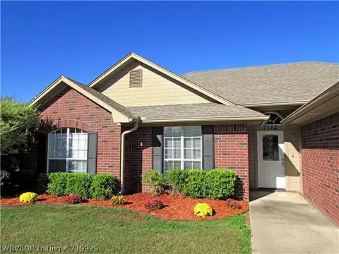 7112 Red Bud Cir, Fort Smith, AR 72916 photo 2