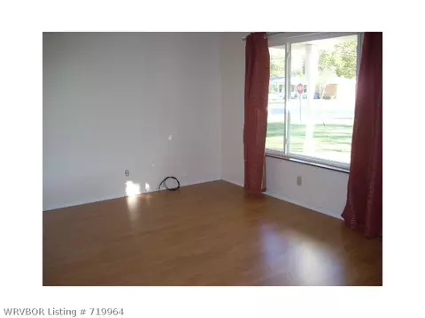 615 Cavanaugh Rd, Fort Smith, AR 72908 photo 2
