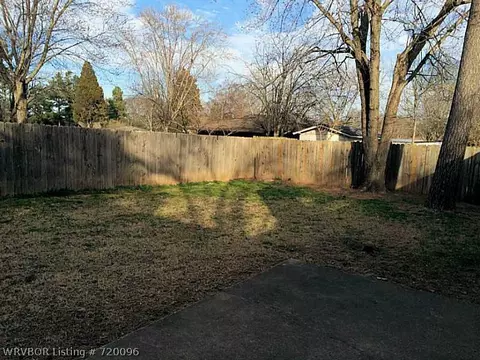 2306 Meadow Ln, Barling, AR 72923 photo 11