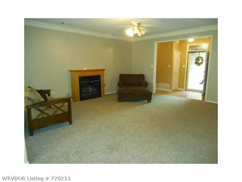 702 Jessie Dr, Lavaca, AR 72941 photo 5