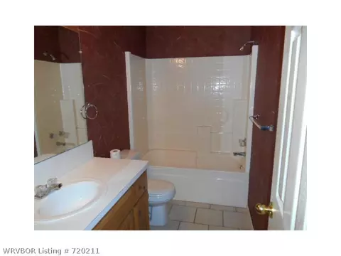 702 Jessie Dr, Lavaca, AR 72941 photo 18
