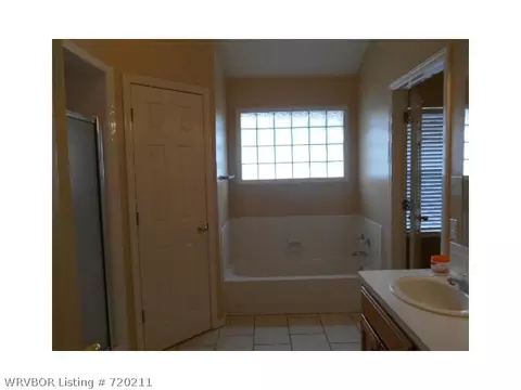 702 Jessie Dr, Lavaca, AR 72941 photo 14