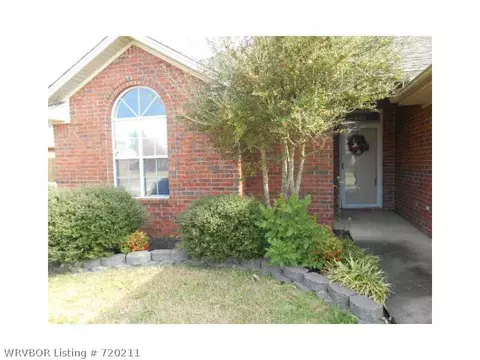 702 Jessie Dr, Lavaca, AR 72941 photo 2