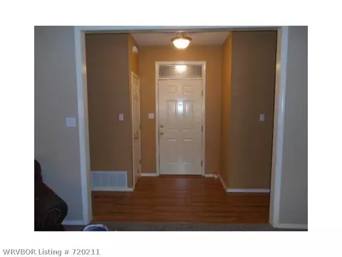 702 Jessie Dr, Lavaca, AR 72941 photo 3