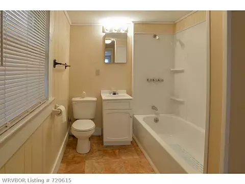 4726 S 27th St, Fort Smith, AR 72903 photo 9
