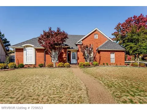 2600 Canterbury Cir, Fort Smith, AR 72903 photo 1