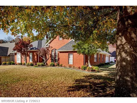 2600 Canterbury Cir, Fort Smith, AR 72903 photo 2