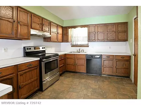 9111 Skypark Dr, Fort Smith, AR 72903 photo 7