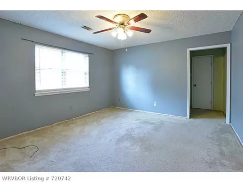 9111 Skypark Dr, Fort Smith, AR 72903 photo 12