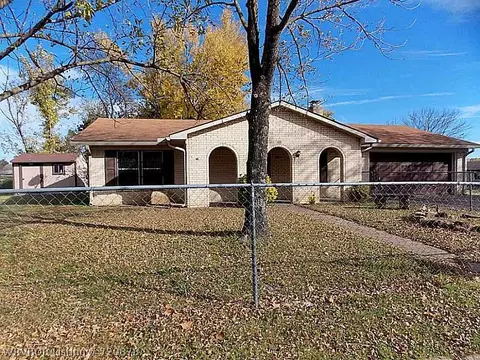 100 Couch St, Pocola, OK 74902 photo 2