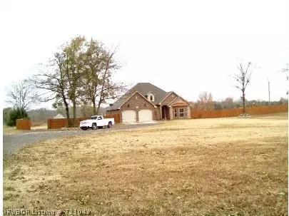 3708 Bugscuffle Rd, Lavaca, AR 72941 photo 1