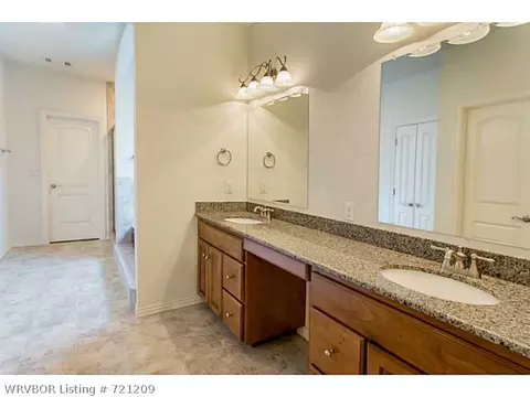 2805 Brighton Ct, Fort Smith, AR 72903 photo 12