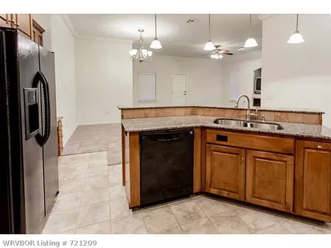 2805 Brighton Ct, Fort Smith, AR 72903 photo 9