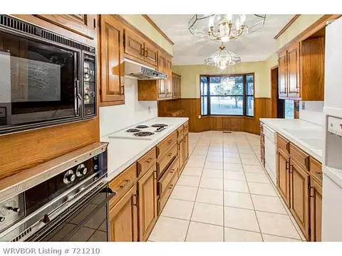 3624 Southview Dr, Fort Smith, AR 72903 photo 6