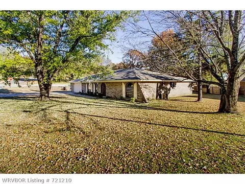 3624 Southview Dr, Fort Smith, AR 72903 photo 2