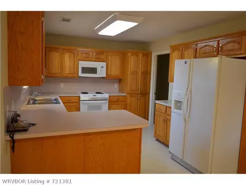 8104 S 25th St, Fort Smith, AR 72908 photo 3