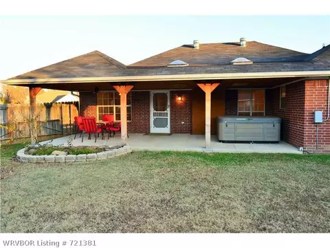 8104 S 25th St, Fort Smith, AR 72908 photo 2