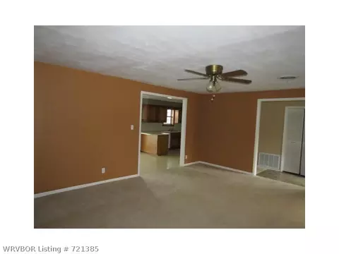 8323 Colony Ln, Fort Smith, AR 72908 photo 3