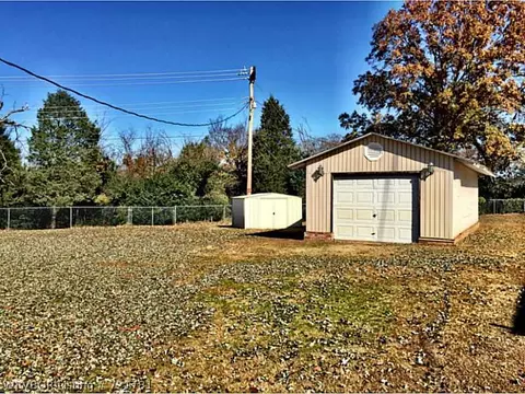 1302 N St, Barling, AR 72923 photo 9