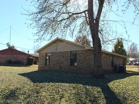 1302 N St, Barling, AR 72923 photo 10