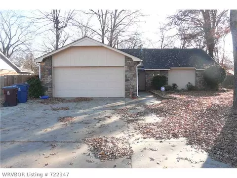 3316 Edinburgh Dr, Fort Smith, AR 72908 photo 1