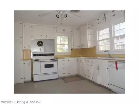 3912 S P St, Fort Smith, AR 72903 photo 5