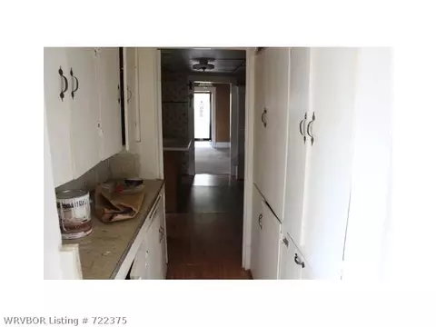723 N 36th St, Fort Smith, AR 72903 photo 9