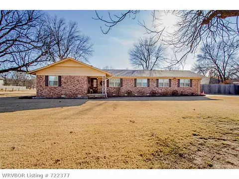 2712 Oakview Rd, Fort Smith, AR 72908 photo 1