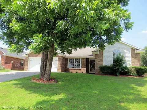 106 Lexington Way, Barling, AR 72923 photo 2
