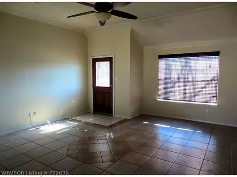106 Lexington Way, Barling, AR 72923 photo 5