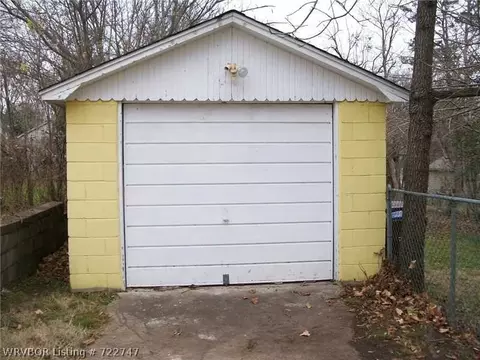 1448 N 37 St, Fort Smith, AR 72904 photo 8