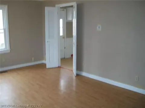 1448 N 37 St, Fort Smith, AR 72904 photo 2