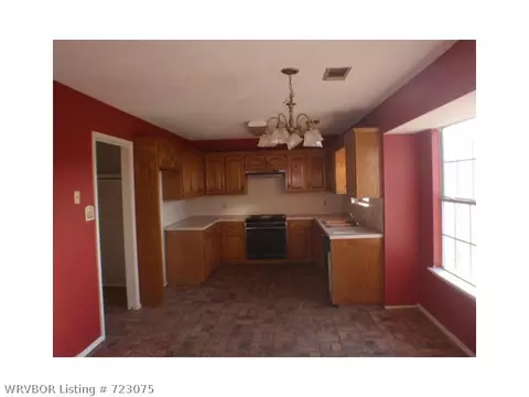 9312 Darlington Cir, Fort Smith, AR 72908 photo 5
