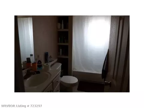 1406 N 9th St, Barling, AR 72923 photo 7
