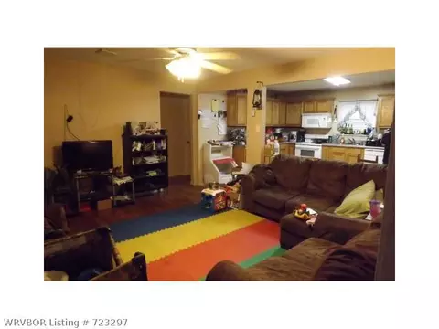 1406 N 9th St, Barling, AR 72923 photo 2