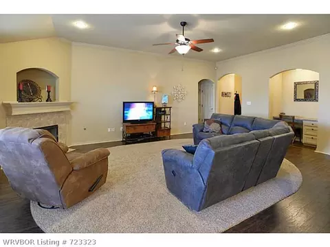 607 Trenton Dr, Fort Smith, AR 72901 photo 5