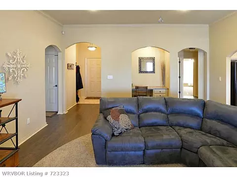 607 Trenton Dr, Fort Smith, AR 72901 photo 6