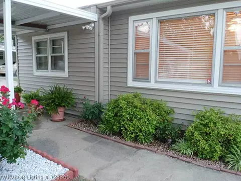 3907 Bradley Dr, Fort Smith, AR 72904 photo 2