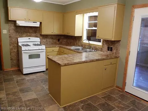 3907 Bradley Dr, Fort Smith, AR 72904 photo 6