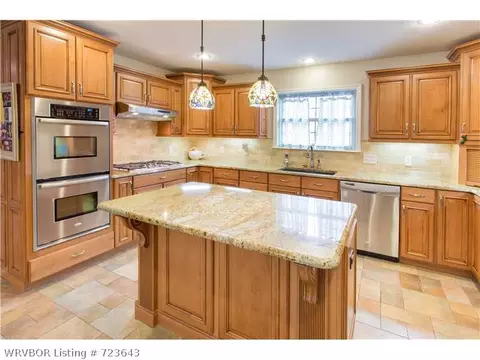 10707 Hunters Point Rd, Fort Smith, AR 72903 photo 5