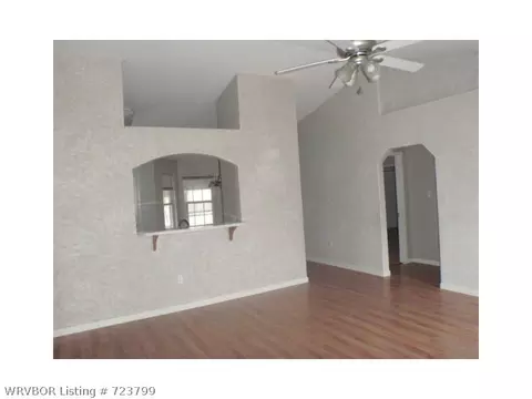 1201 Short 10th St, Barling, AR 72923 photo 4