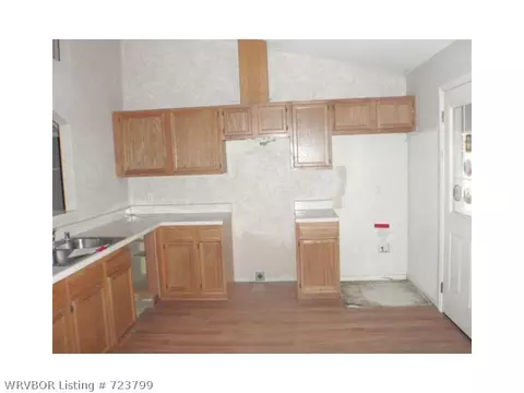 1201 Short 10th St, Barling, AR 72923 photo 6