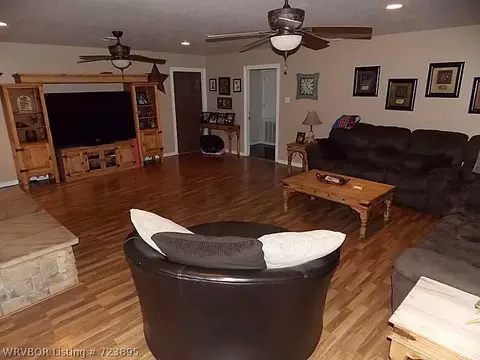 36650 Nursery Ln, Howe, OK 74940 photo 6