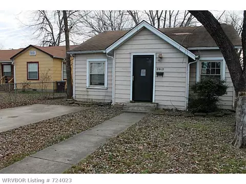 2012 N 8 St, Fort Smith, AR 72901 photo 1