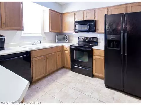 701 J St, Barling, AR 72923 photo 4