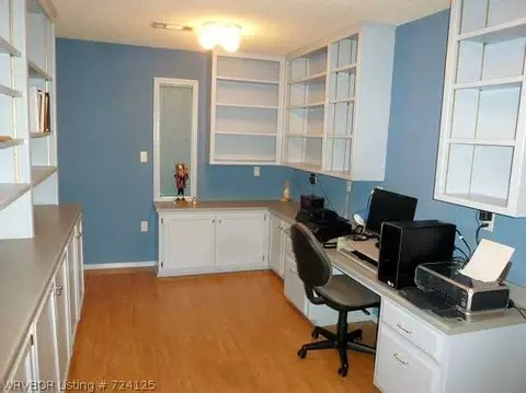 7810 Dover Cir, Fort Smith, AR 72903 photo 9
