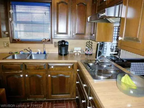 7810 Dover Cir, Fort Smith, AR 72903 photo 6