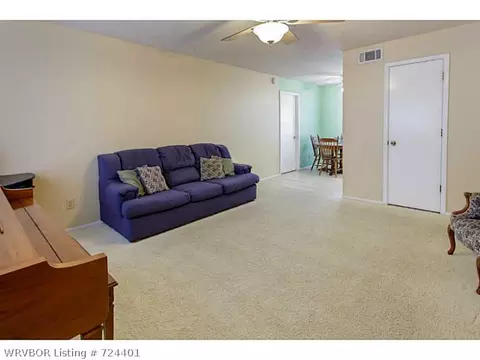 1388 15th Ter, Barling, AR 72923 photo 4