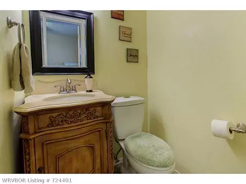 1388 15th Ter, Barling, AR 72923 photo 10