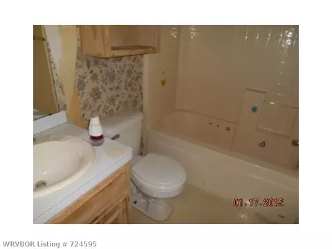 2301 L St, Barling, AR 72923 photo 3